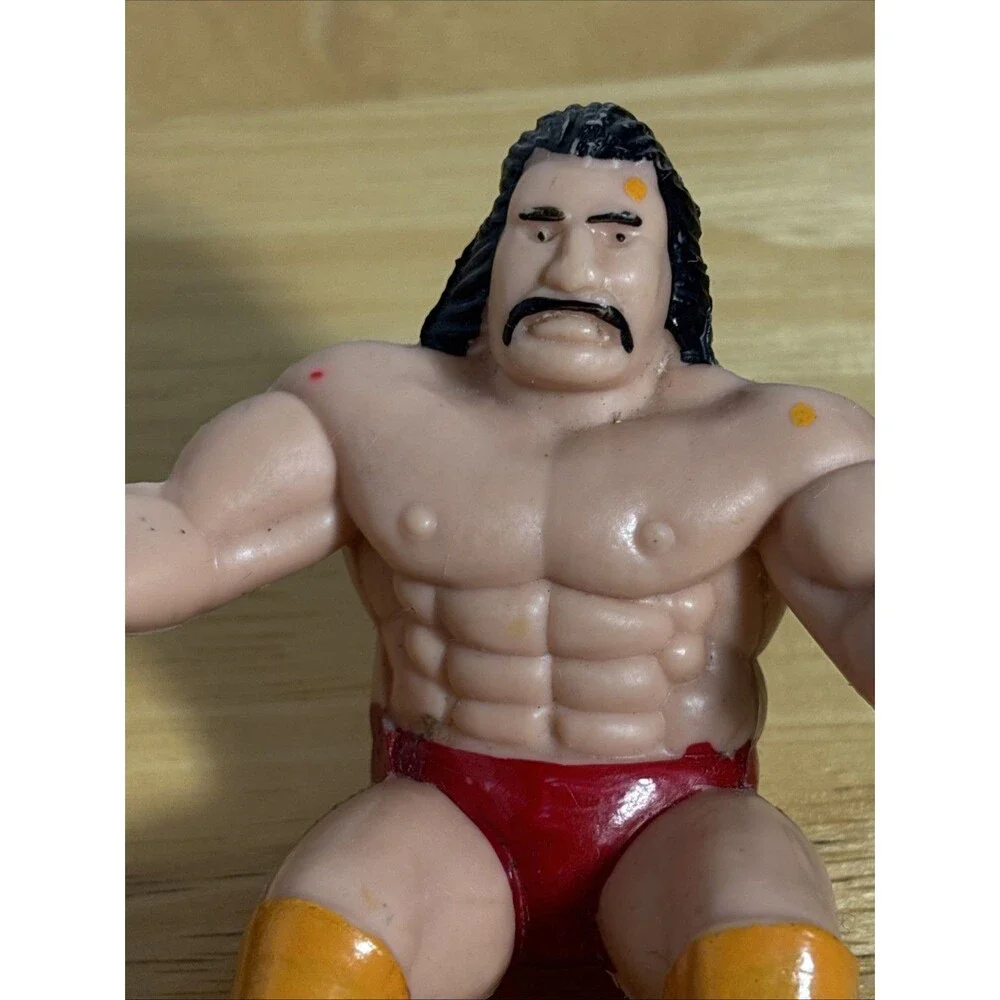 Lot Of 2 KO THUMB WRESTLER Action Figure Hogan 1980s Vintage Wrestling Figures